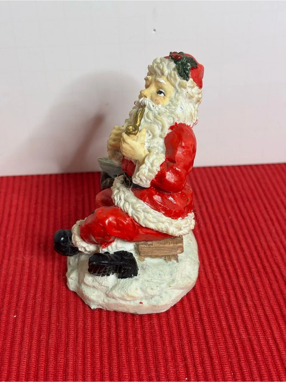 International Santa Claus Collection. Santa with a Bag of Toy 1992